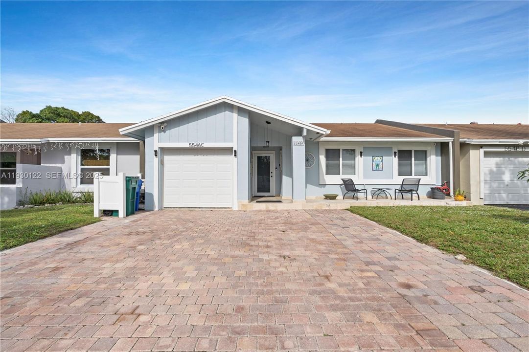 待售: $469,999 (3 贝兹, 2 浴室, 0 平方英尺)