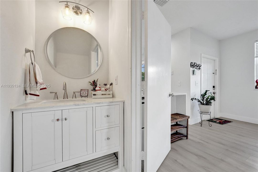 For Rent: $3,850 (4 beds, 2 baths, 1728 Square Feet)