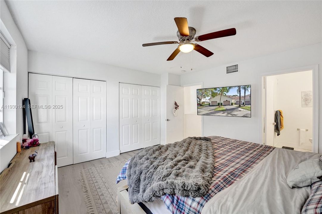 For Rent: $3,850 (4 beds, 2 baths, 1728 Square Feet)