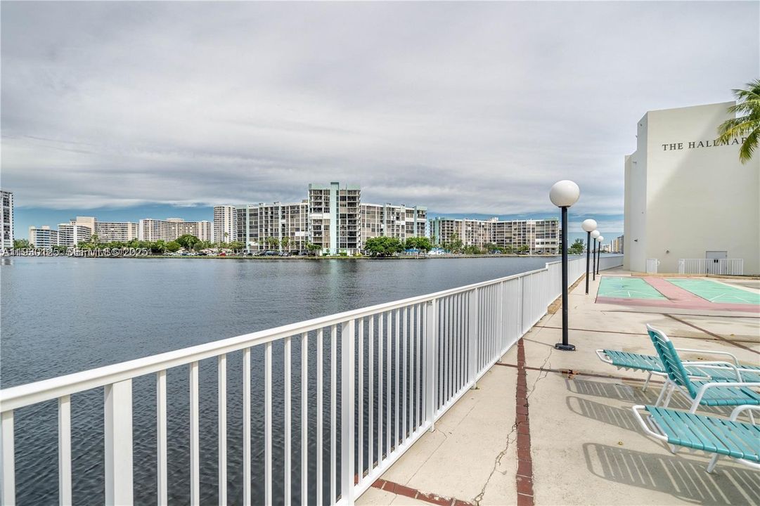 En Venta: $540,000 (2 camas, 2 baños, 1333 Pies cuadrados)