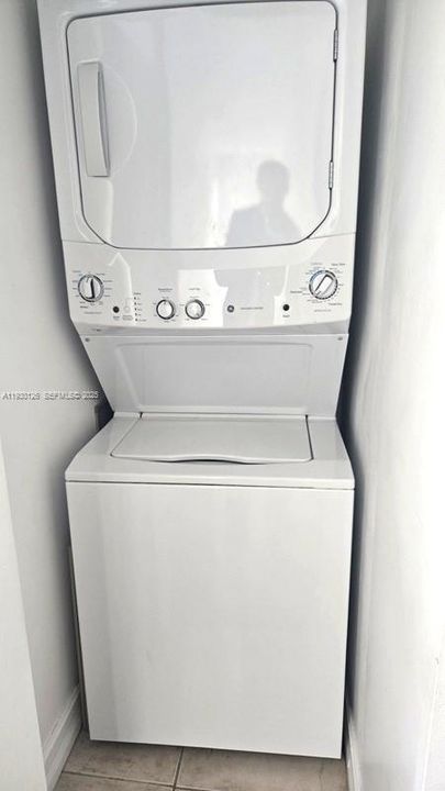 待售: $329,900 (2 贝兹, 2 浴室, 1250 平方英尺)