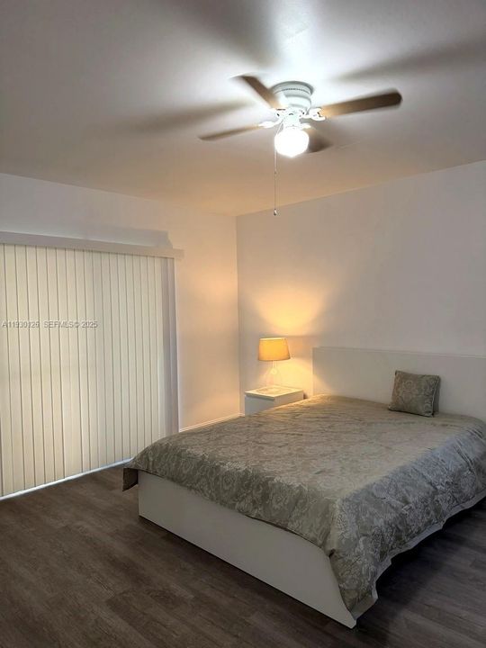 待售: $329,900 (2 贝兹, 2 浴室, 1250 平方英尺)