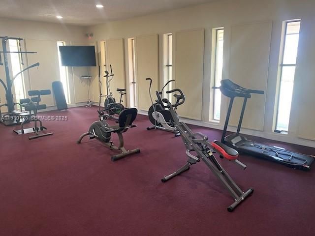 For Sale: $249,000 (1 beds, 1 baths, 980 Square Feet)