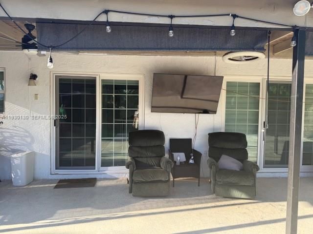 For Sale: $600,000 (3 beds, 2 baths, 1370 Square Feet)