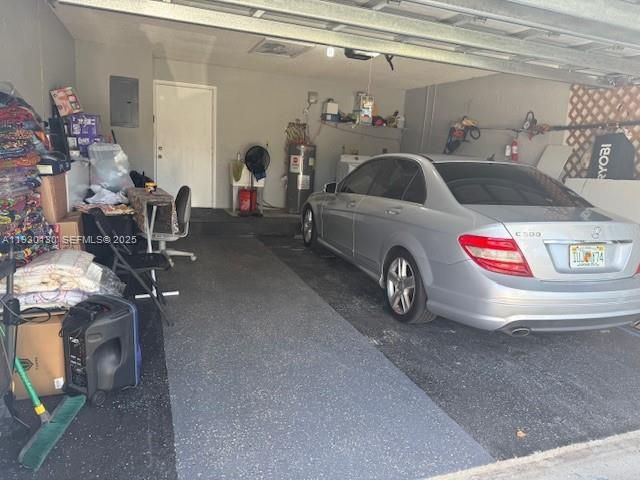 For Sale: $600,000 (3 beds, 2 baths, 1370 Square Feet)