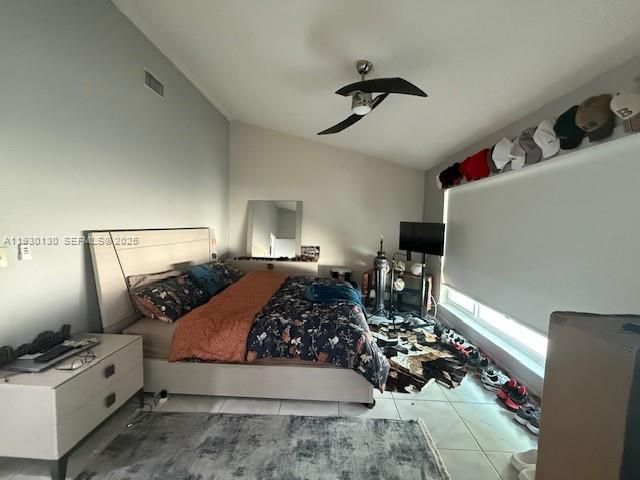 For Sale: $600,000 (3 beds, 2 baths, 1370 Square Feet)