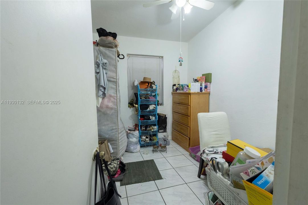 En Venta: $794,100 (5 camas, 2 baños, 1980 Pies cuadrados)