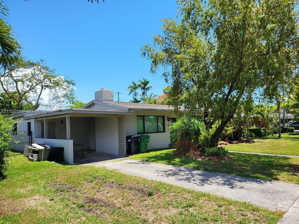 For Rent: $4,500 (3 beds, 2 baths, 1644 Square Feet)