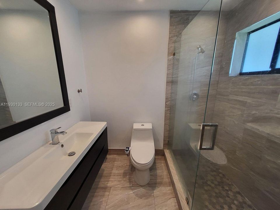 For Rent: $4,500 (3 beds, 2 baths, 1644 Square Feet)