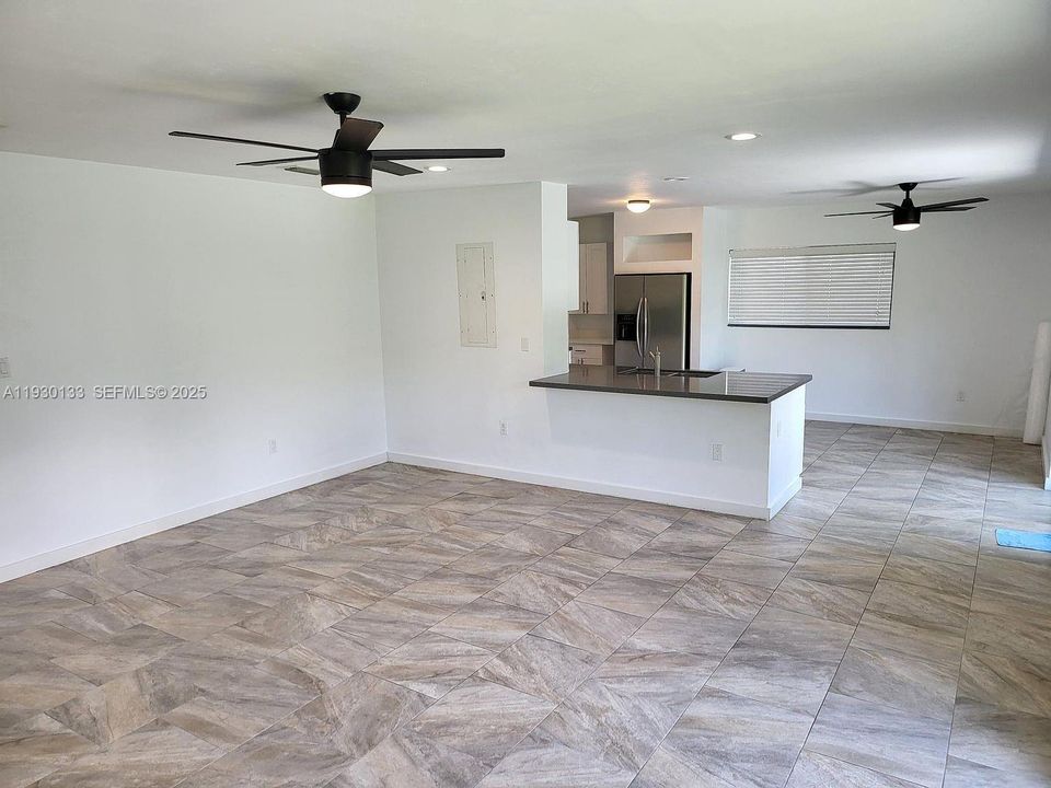 For Rent: $4,500 (3 beds, 2 baths, 1644 Square Feet)