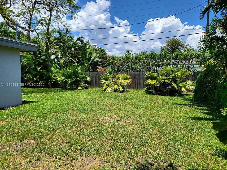 For Rent: $4,500 (3 beds, 2 baths, 1644 Square Feet)