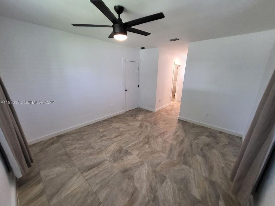 For Rent: $4,500 (3 beds, 2 baths, 1644 Square Feet)