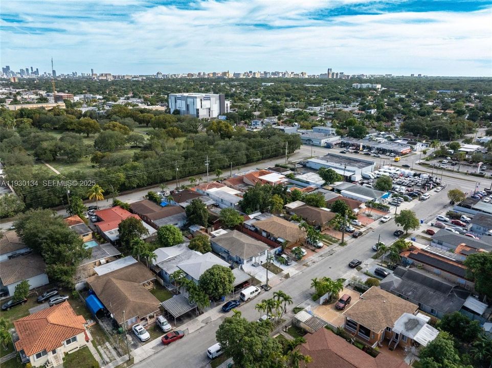 En Venta: $860,000 (0 camas, 0 baños, 1629 Pies cuadrados)