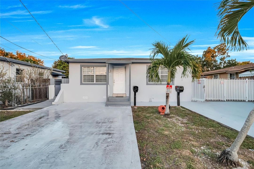 En Venta: $860,000 (0 camas, 0 baños, 1629 Pies cuadrados)