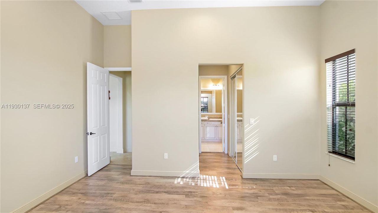 For Rent: $5,700 (4 beds, 3 baths, 2320 Square Feet)