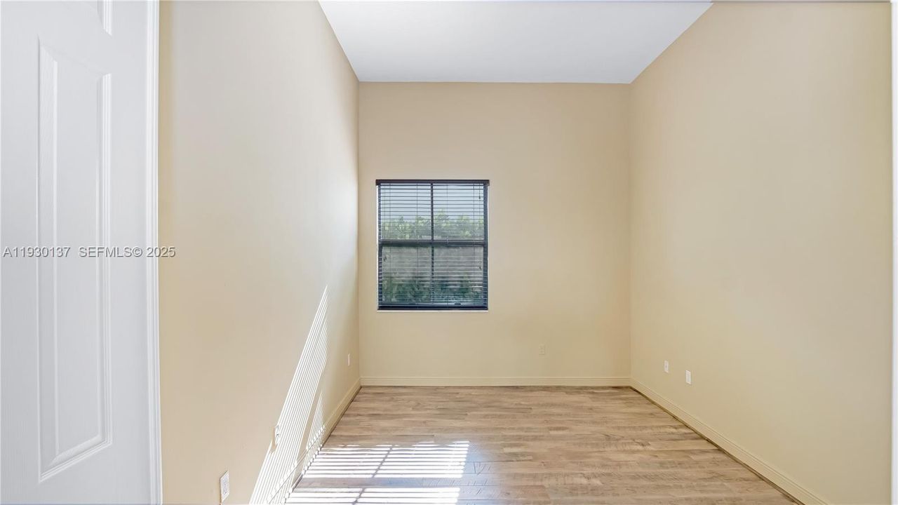 For Rent: $5,700 (4 beds, 3 baths, 2320 Square Feet)