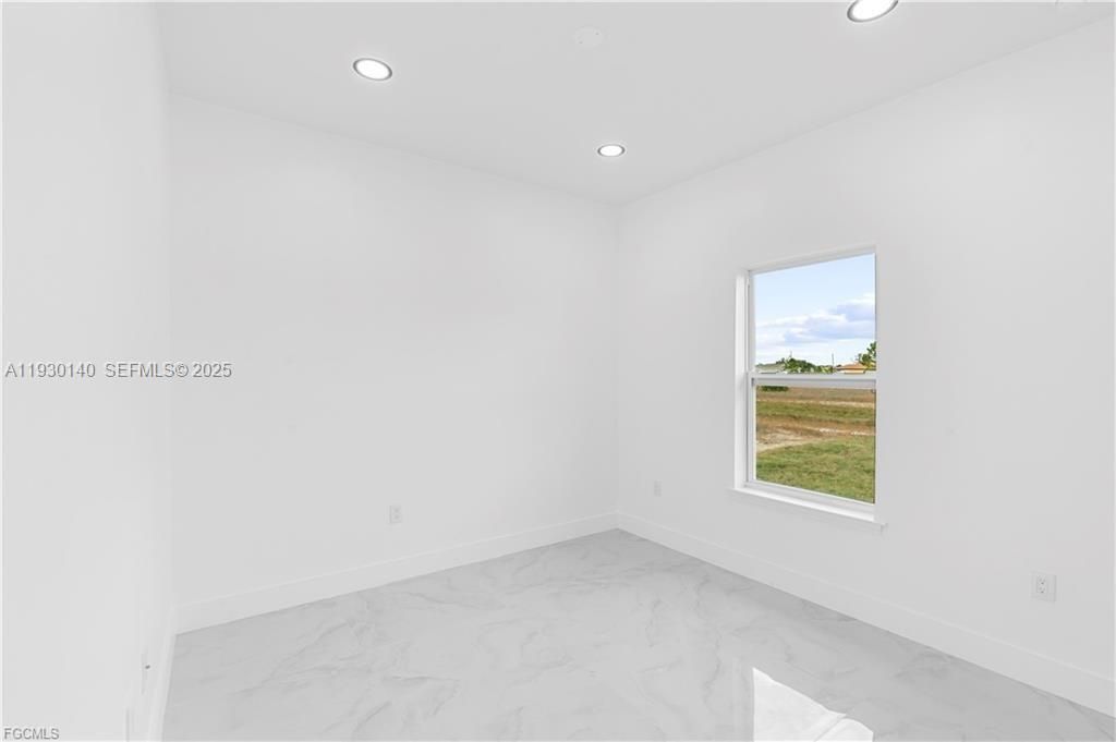 En Renta: $2,050 (3 camas, 2 baños, 0 Pies cuadrados)