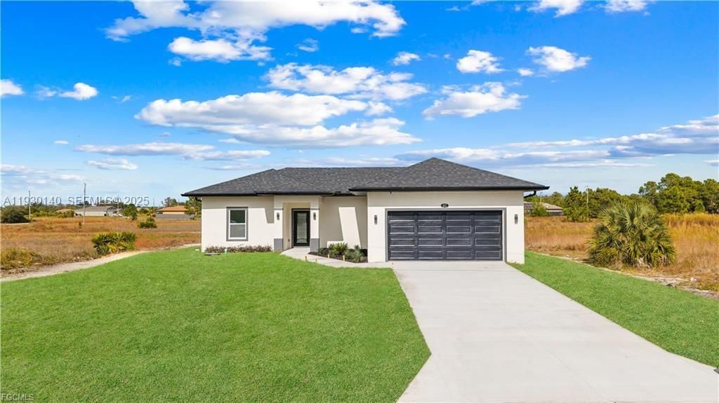 En Renta: $2,050 (3 camas, 2 baños, 0 Pies cuadrados)