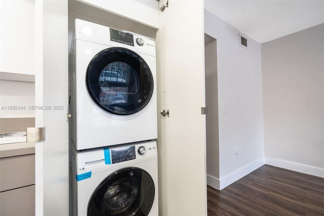 En Renta: $2,950 (3 camas, 2 baños, 1270 Pies cuadrados)