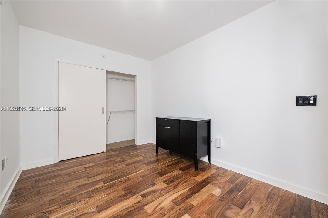 For Rent: $4,850 (2 beds, 2 baths, 1337 Square Feet)