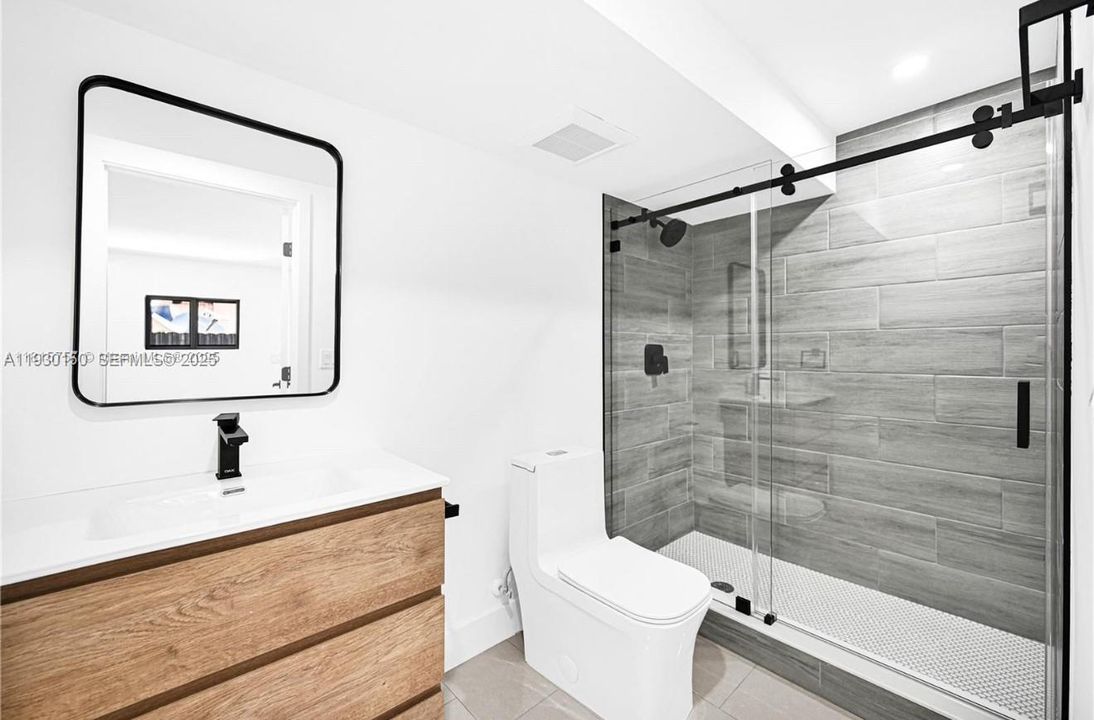 For Rent: $3,100 (3 beds, 2 baths, 1743 Square Feet)