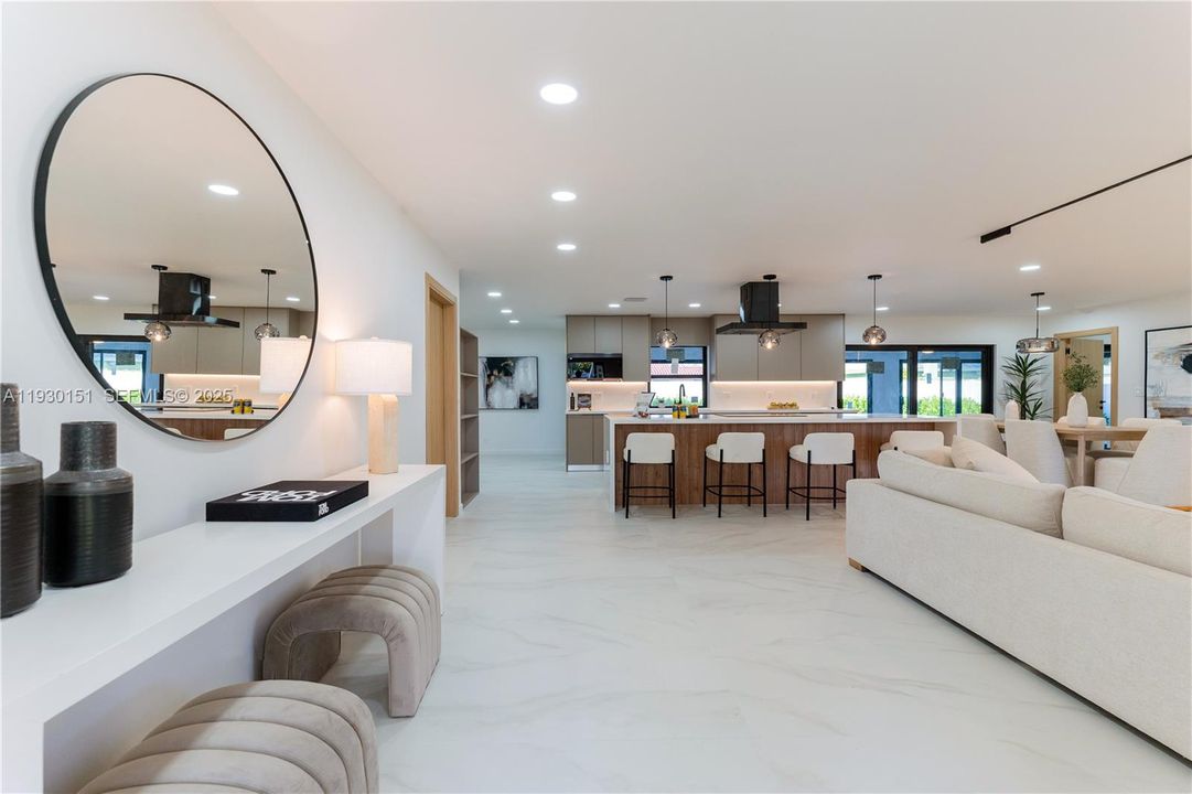 For Sale: $1,695,000 (3 beds, 3 baths, 2323 Square Feet)