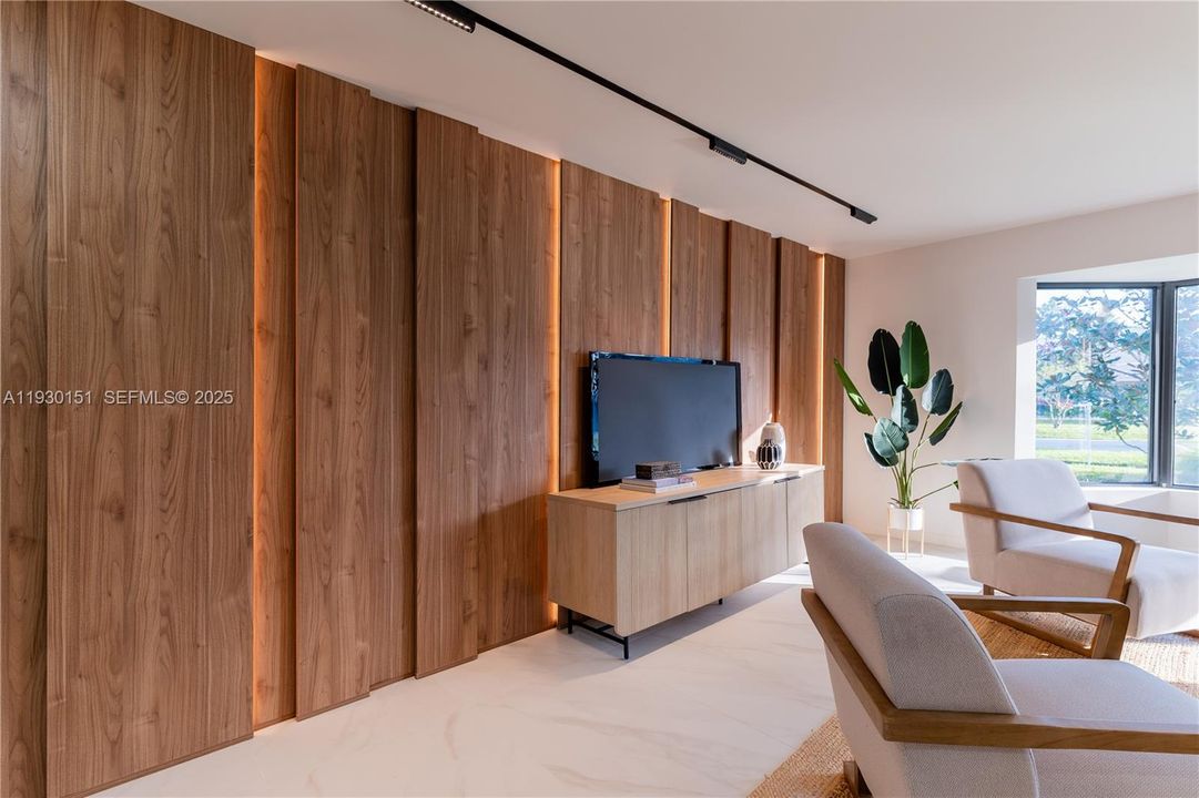 For Sale: $1,695,000 (3 beds, 3 baths, 2323 Square Feet)