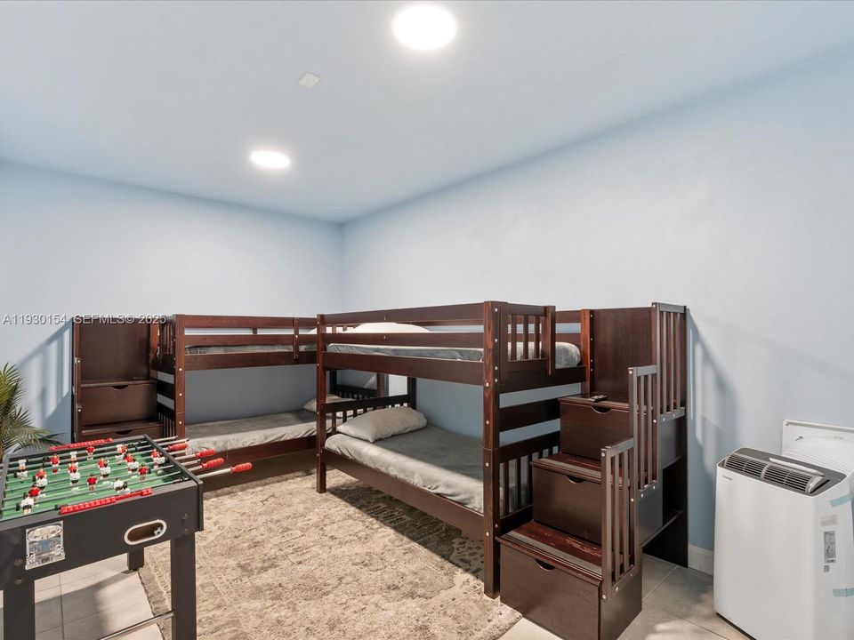 For Sale: $1,150,000 (0 beds, 0 baths, 2504 Square Feet)