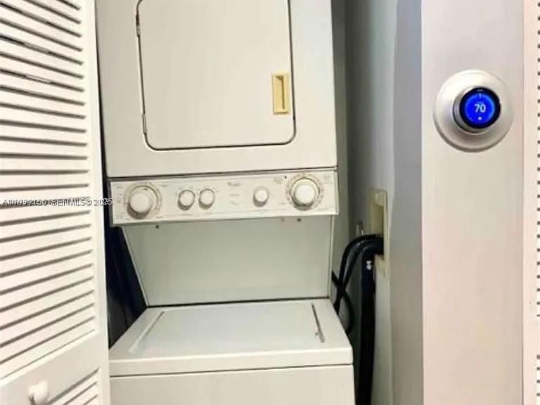 出租: $1,895 (1 贝兹, 1 浴室, 672 平方英尺)