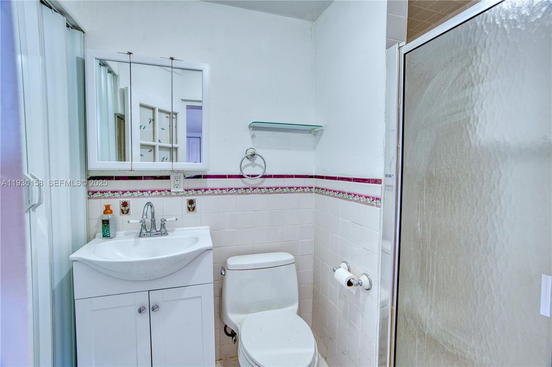 For Sale: $475,000 (3 beds, 2 baths, 1176 Square Feet)