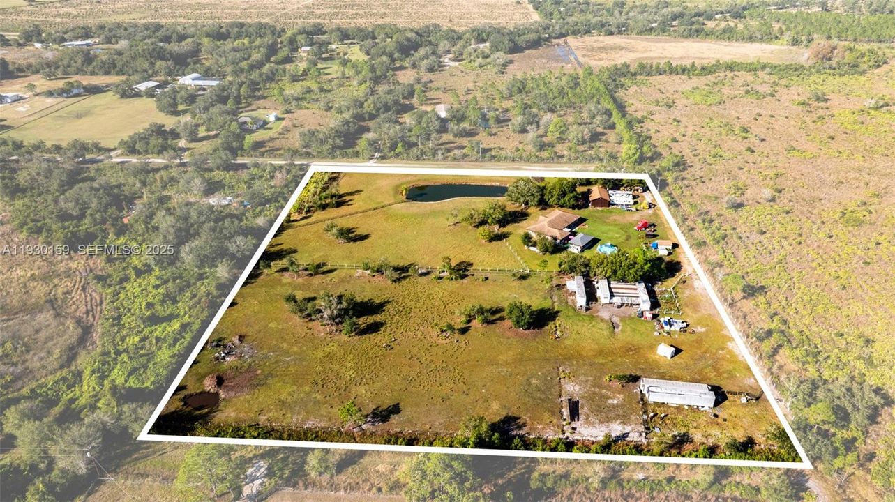 En Venta: $690,000 (3 camas, 2 baños, 2098 Pies cuadrados)