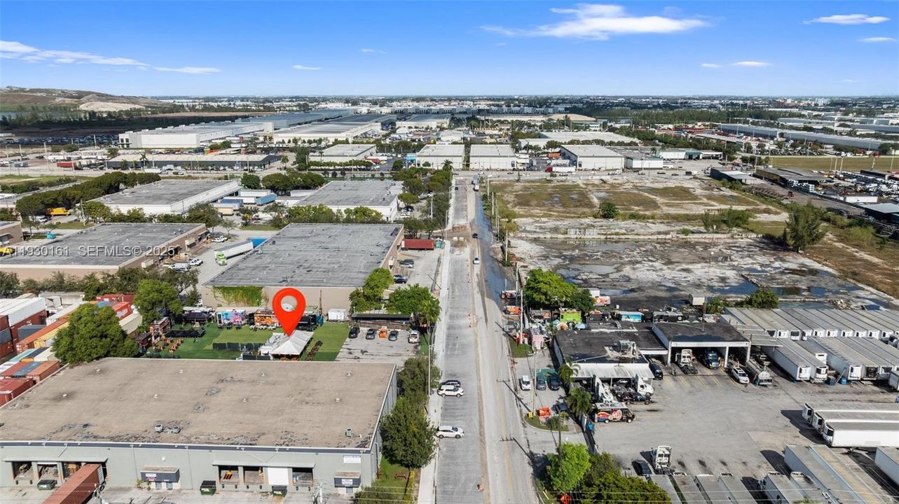 出租: $30,000 (0 贝兹, 0 浴室, 0 平方英尺)