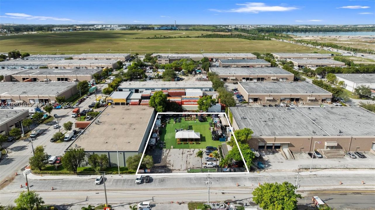 出租: $30,000 (0 贝兹, 0 浴室, 0 平方英尺)