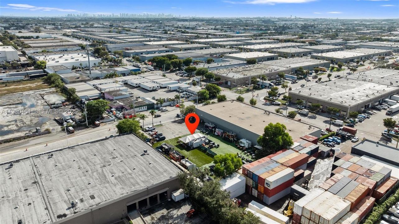 出租: $30,000 (0 贝兹, 0 浴室, 0 平方英尺)