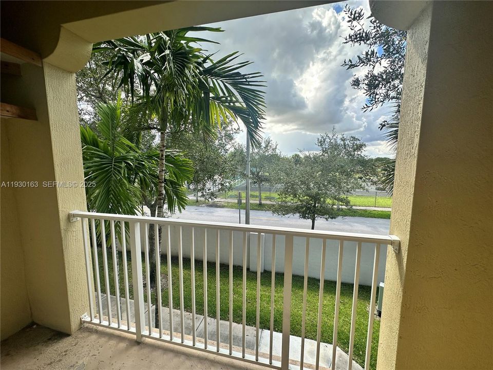 En Renta: $2,480 (3 camas, 2 baños, 1123 Pies cuadrados)