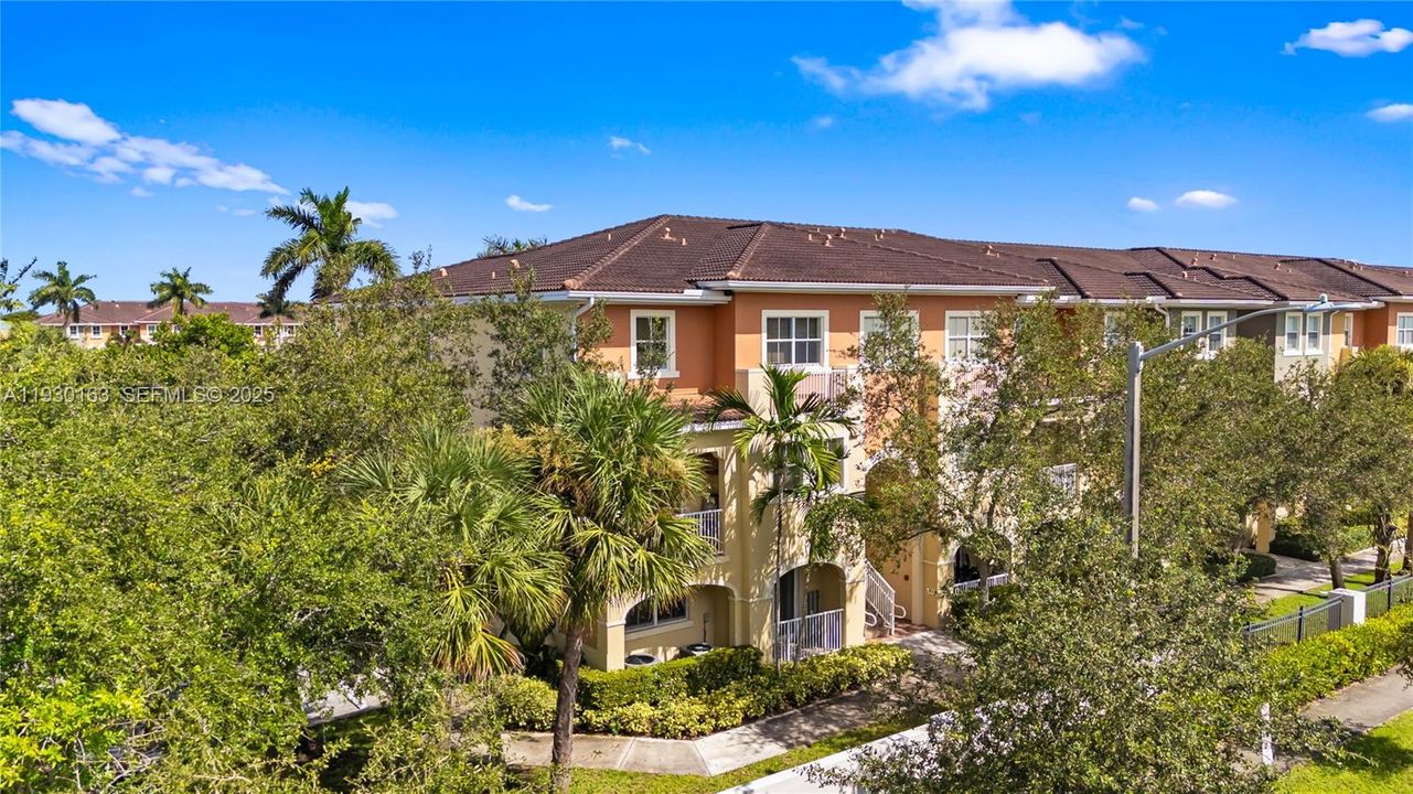 En Renta: $2,480 (3 camas, 2 baños, 1123 Pies cuadrados)