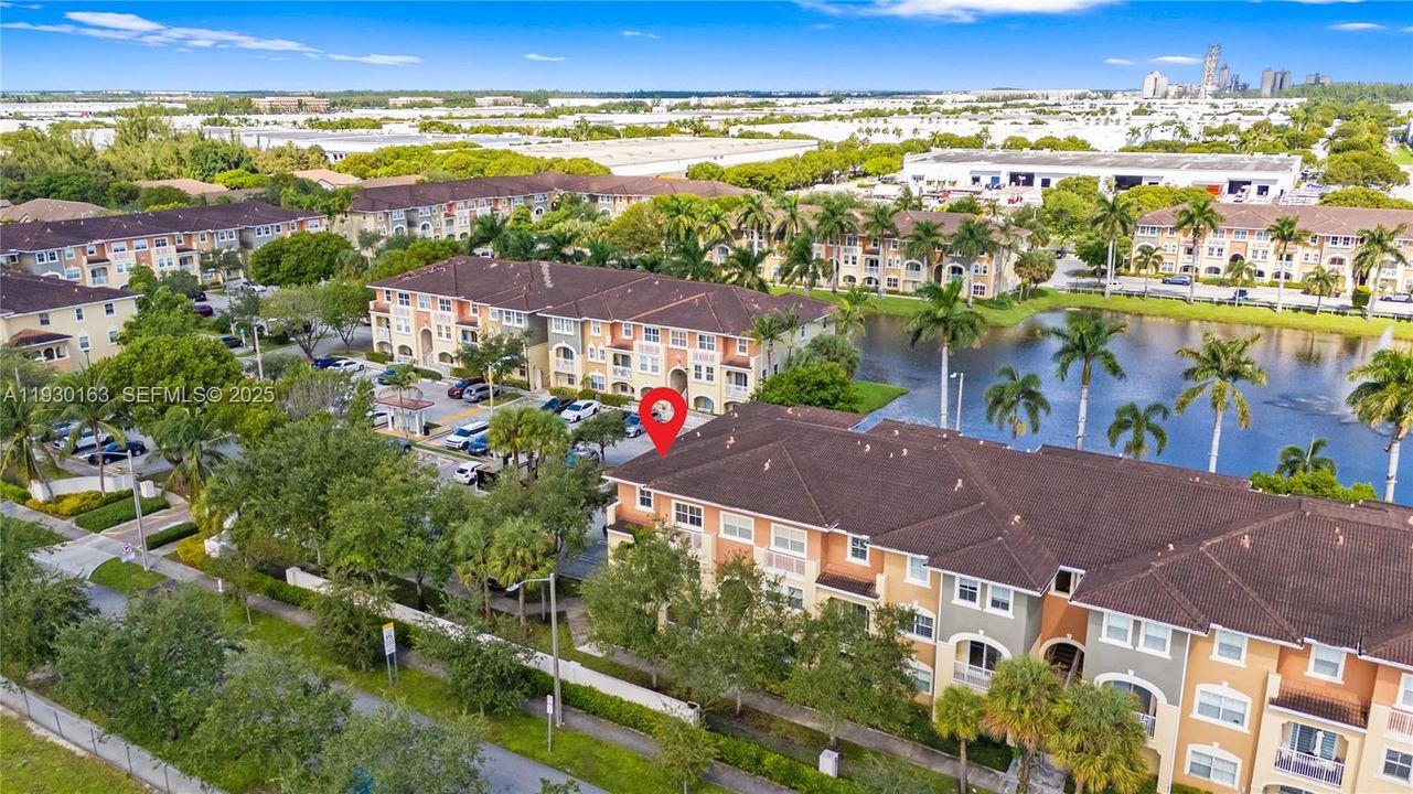 En Renta: $2,480 (3 camas, 2 baños, 1123 Pies cuadrados)