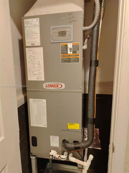 For Sale: $1,688,000 (6 beds, 4 baths, 4457 Square Feet)