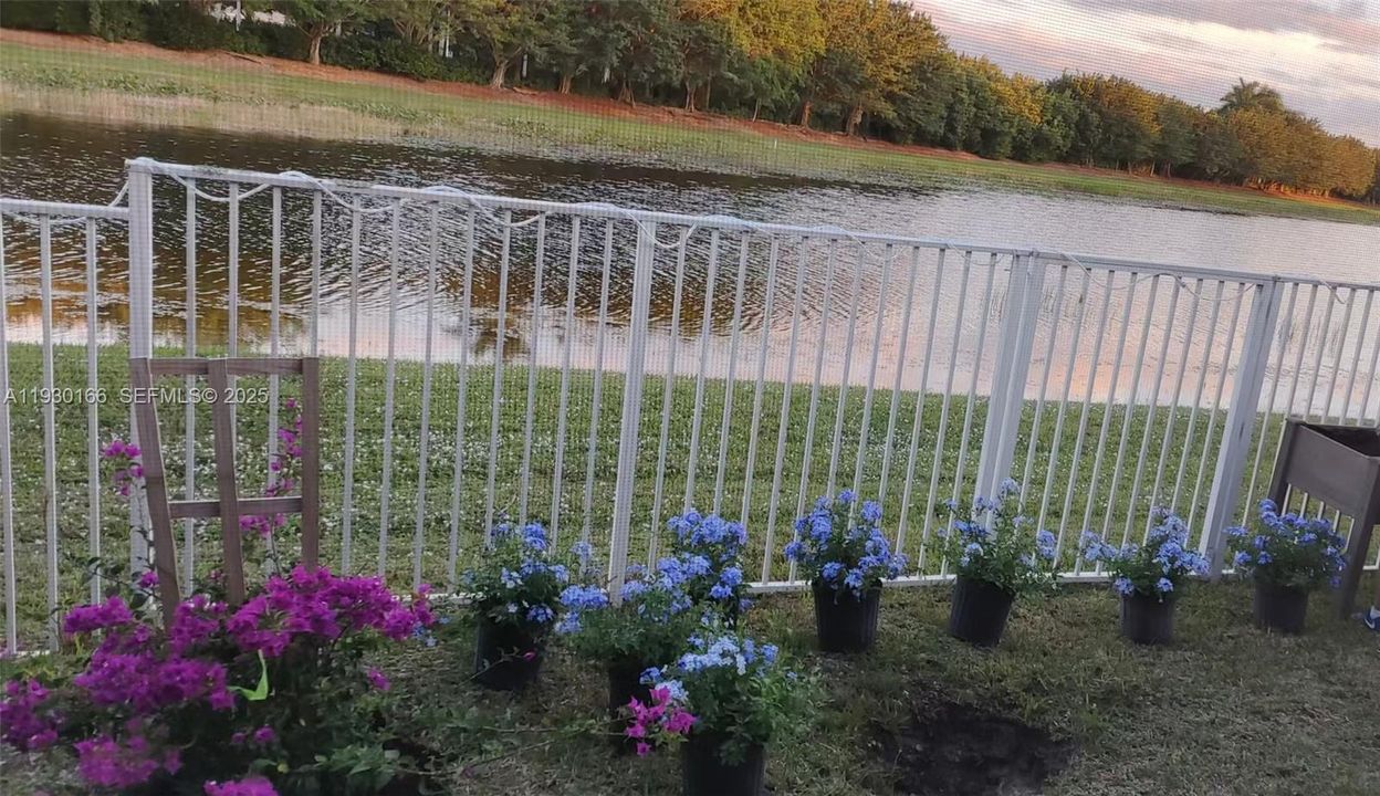 For Sale: $1,688,000 (6 beds, 4 baths, 4457 Square Feet)