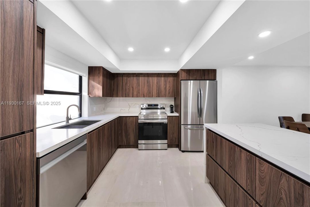 For Rent: $3,900 (3 beds, 2 baths, 1510 Square Feet)