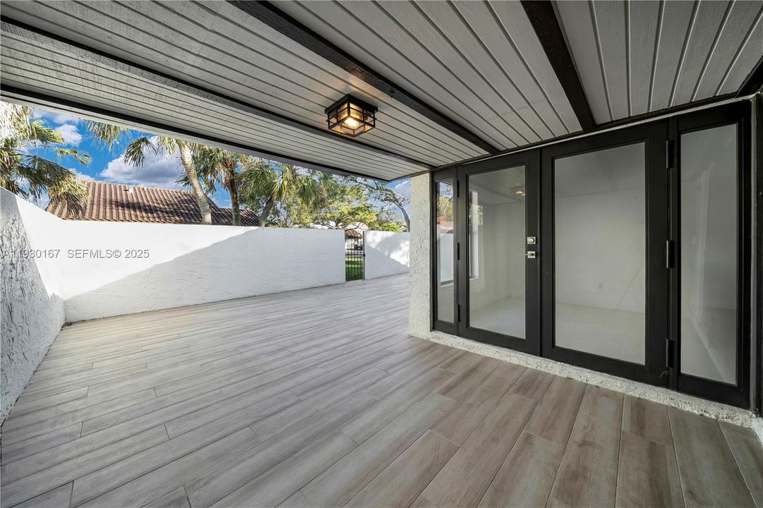 For Rent: $3,900 (3 beds, 2 baths, 1510 Square Feet)