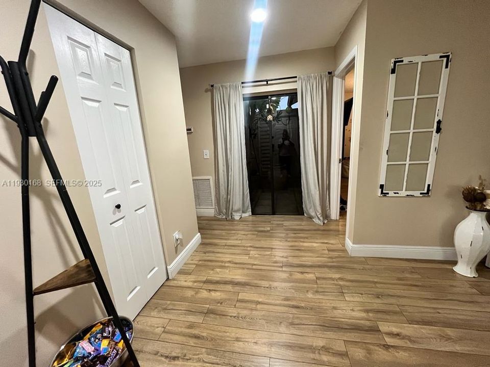 En Renta: $3,300 (3 camas, 2 baños, 1591 Pies cuadrados)