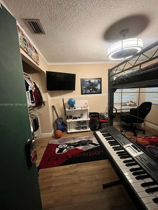 En Renta: $3,300 (3 camas, 2 baños, 1591 Pies cuadrados)