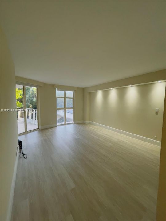 For Rent: $3,350 (2 beds, 2 baths, 1312 Square Feet)