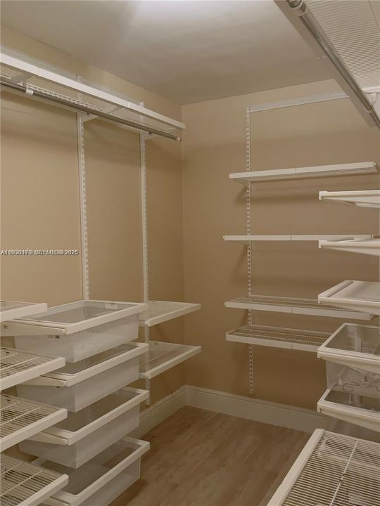 For Rent: $3,350 (2 beds, 2 baths, 1312 Square Feet)