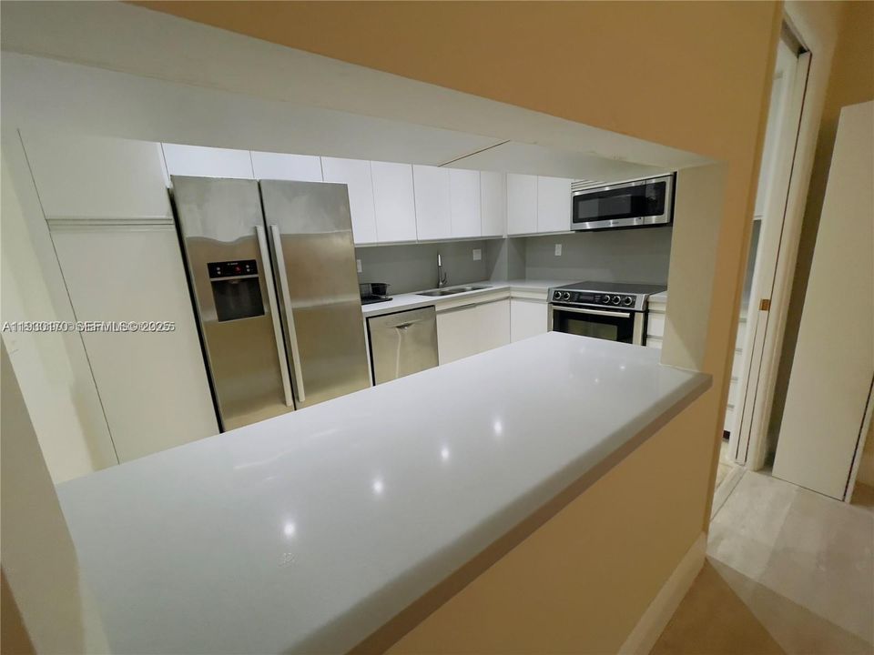 For Rent: $3,350 (2 beds, 2 baths, 1312 Square Feet)