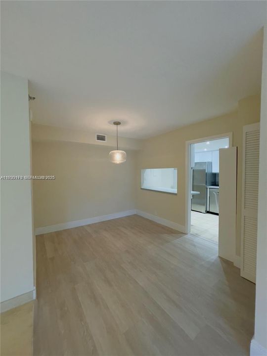For Rent: $3,350 (2 beds, 2 baths, 1312 Square Feet)