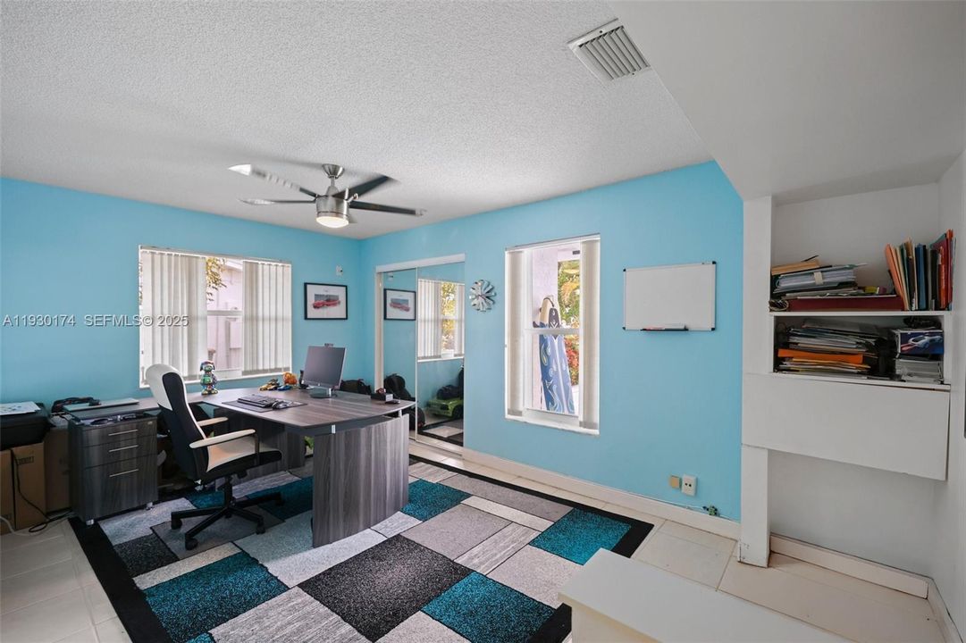 For Sale: $1,745,000 (3 beds, 3 baths, 1998 Square Feet)