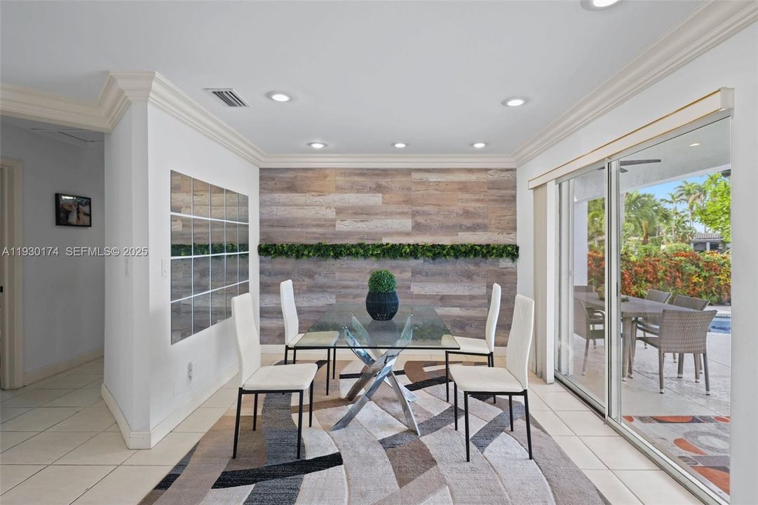 For Sale: $1,745,000 (3 beds, 3 baths, 1998 Square Feet)