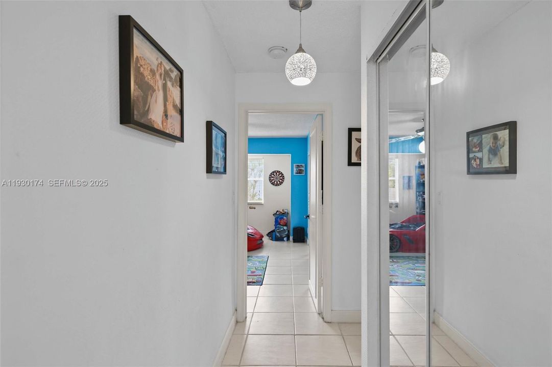 For Sale: $1,745,000 (3 beds, 3 baths, 1998 Square Feet)